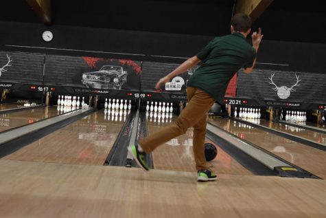 FHC Bowling sputters late against GR Christian, loses 16-14