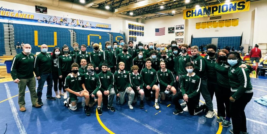 Boys varsity wrestling continues hot streak with seventh win in a row