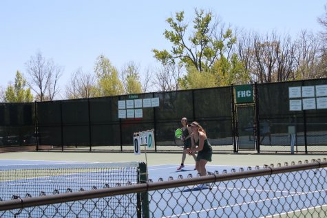 Hudsonville knocks off girls varsity tennis by a score of 8-0