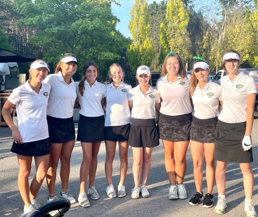 Skyler+Tierney+advances+to+the+state+tournament+while+the+girls+varsity+golf+team+does+not