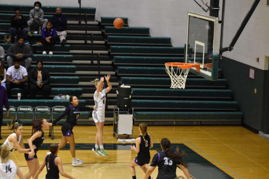 Theryn Hallocks triple-double leads girls varsity basketball to a 59-44 season-opener victory over Wyoming