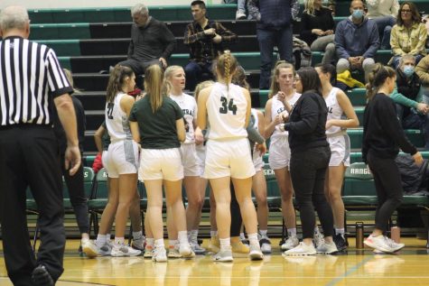 Theryn Hallocks record-breaking game leads girls varsity basketball to a 57-50 win over Northview