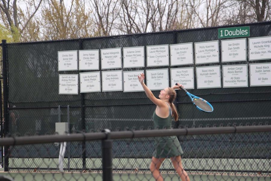 Girls+JV+tennis+wraps+up+their+season+with+a+flurry+of+victories