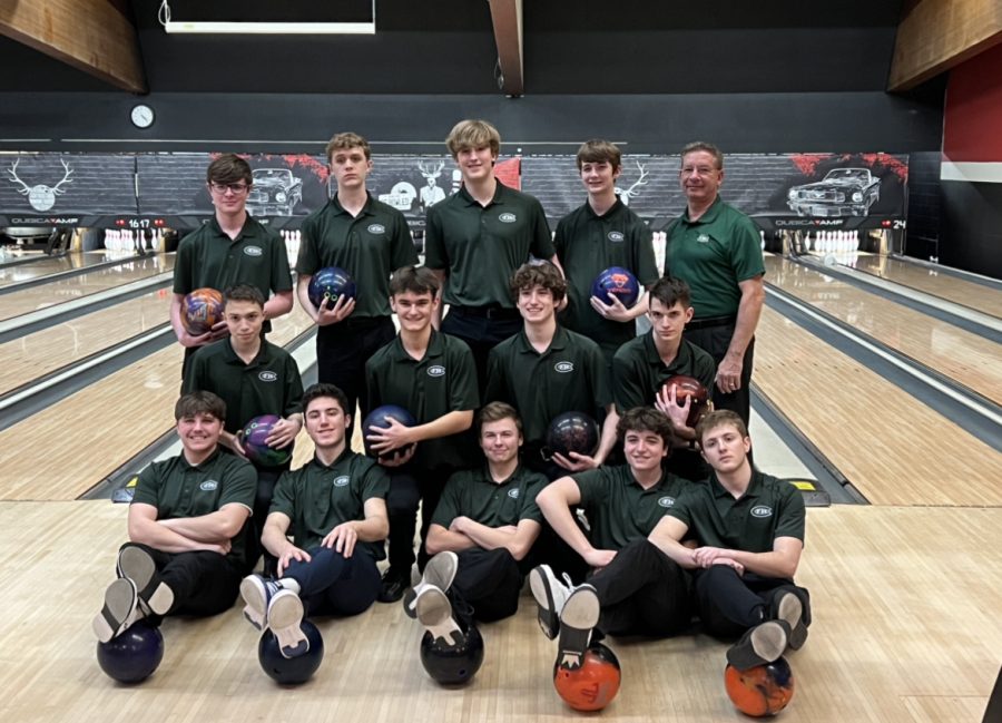 Boys varsity bowling takes on the MHSAA bowling regional tournament