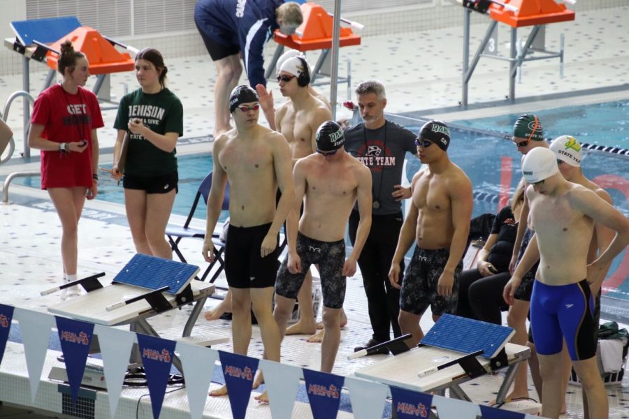 Boys swim and dive finishes their season at the MHSAA state championships