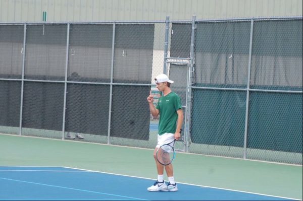 Q and A with varsity tennis player, junior Willem Knoester