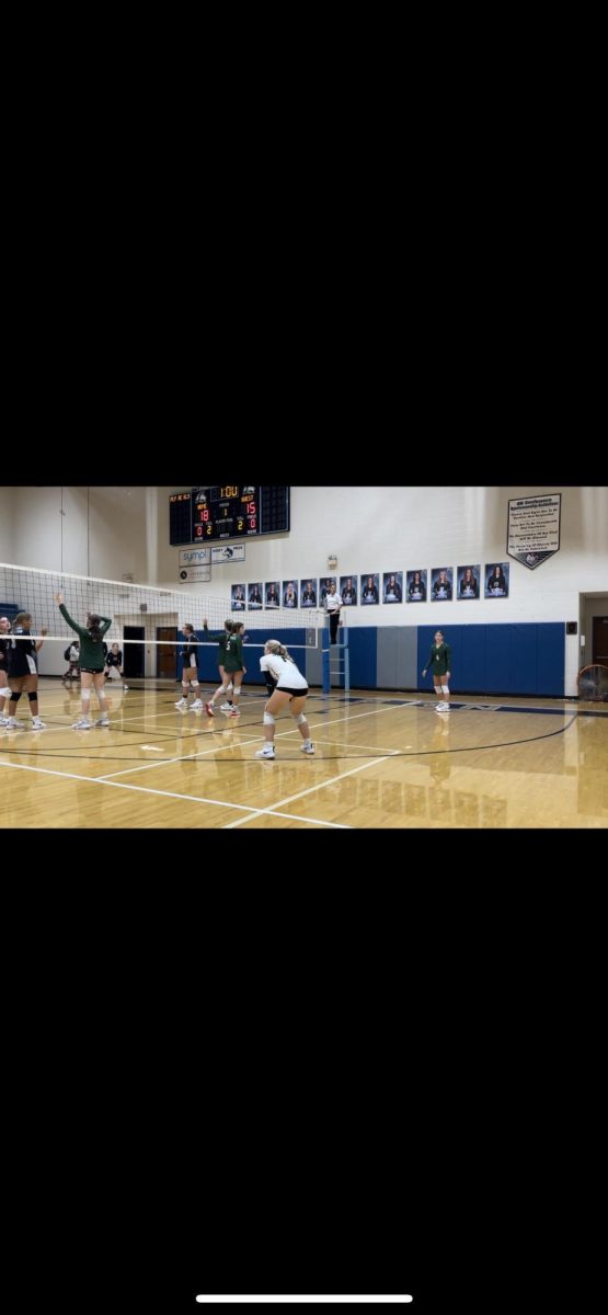 Freshman volleyball falls to crosstown rivals FHN 2-1