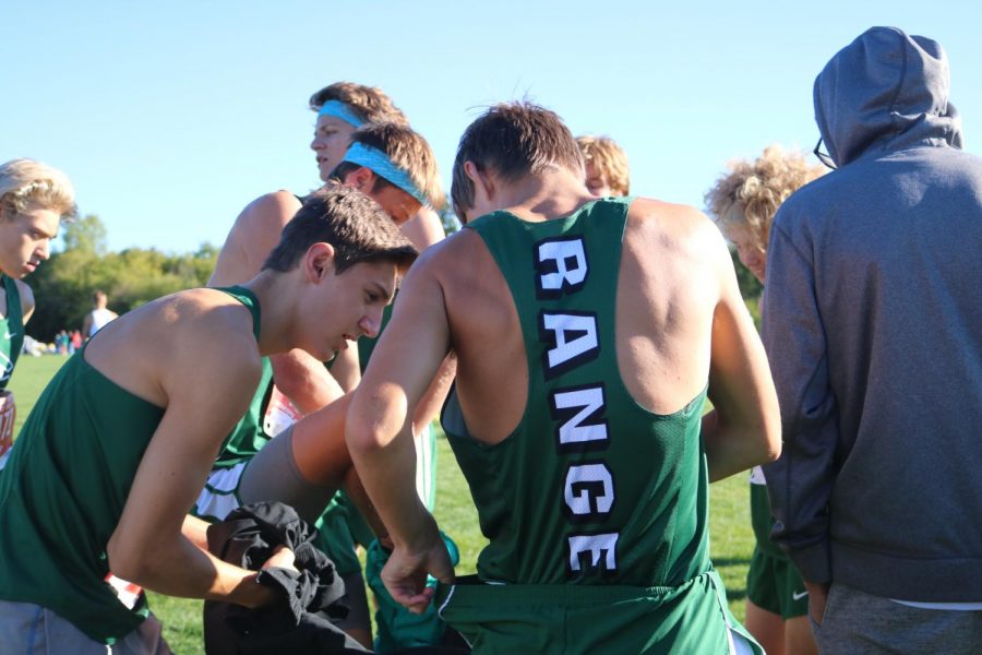 FHC cross country wins a pair of third place finishes at the West Ottawa Invitational