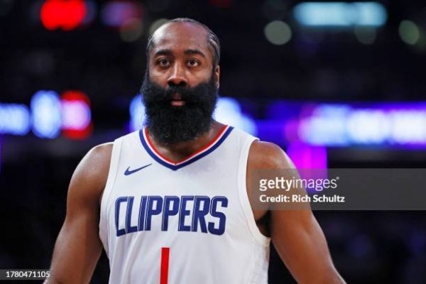 NEW YORK, NEW YORK - NOVEMBER 6: James Harden #1 of the LA Clippers in action against the New York Knicks during a game at Madison Square Garden on November 6, 2023 in New York City. The Knicks defeated the Clippers 111-97. NOTE TO USER: User expressly acknowledges and agrees that, by downloading and or using this photograph, User is consenting to the terms and conditions of the Getty Images License Agreement. (Photo by Rich Schultz/Getty Images)