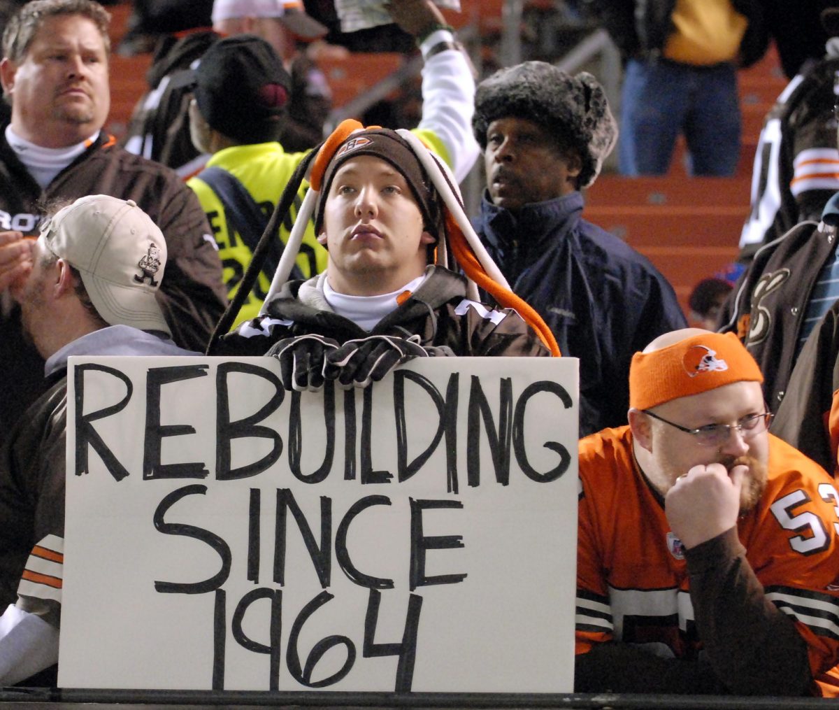 How can the Cleveland Browns improve before the 2024 trade deadline?