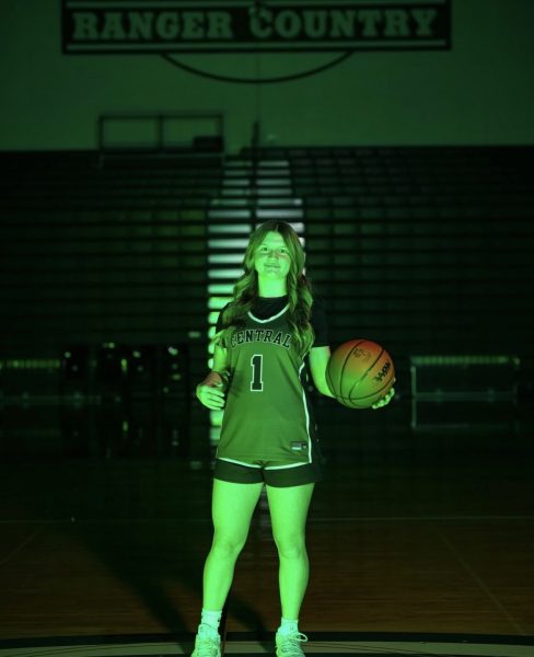 Q&A with varsity girls basketball player, junior Katie Schillaci